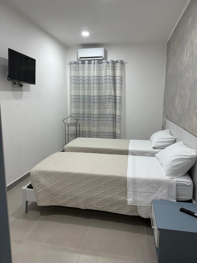 カタンザーロ A Due Passi Dal Mare Bed & Breakfast エクステリア 写真