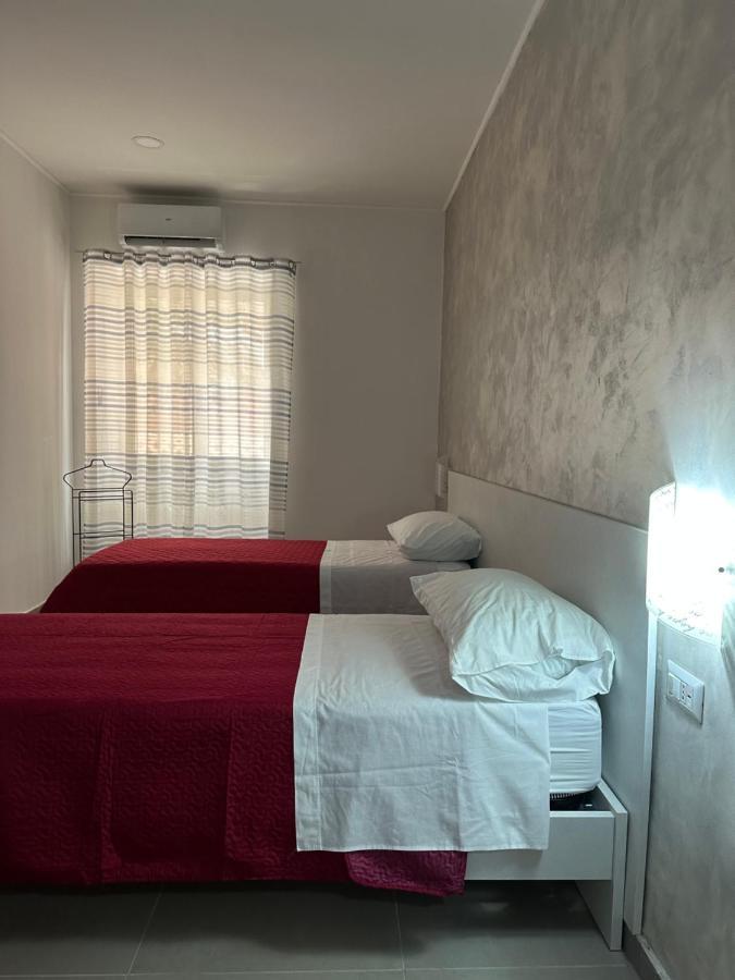 カタンザーロ A Due Passi Dal Mare Bed & Breakfast エクステリア 写真