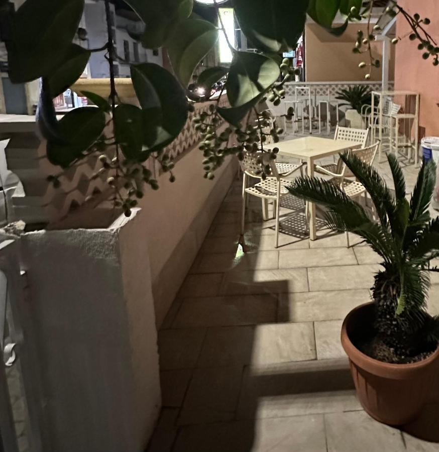カタンザーロ A Due Passi Dal Mare Bed & Breakfast エクステリア 写真